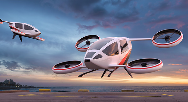 悬停中的 eVTOL 飞机